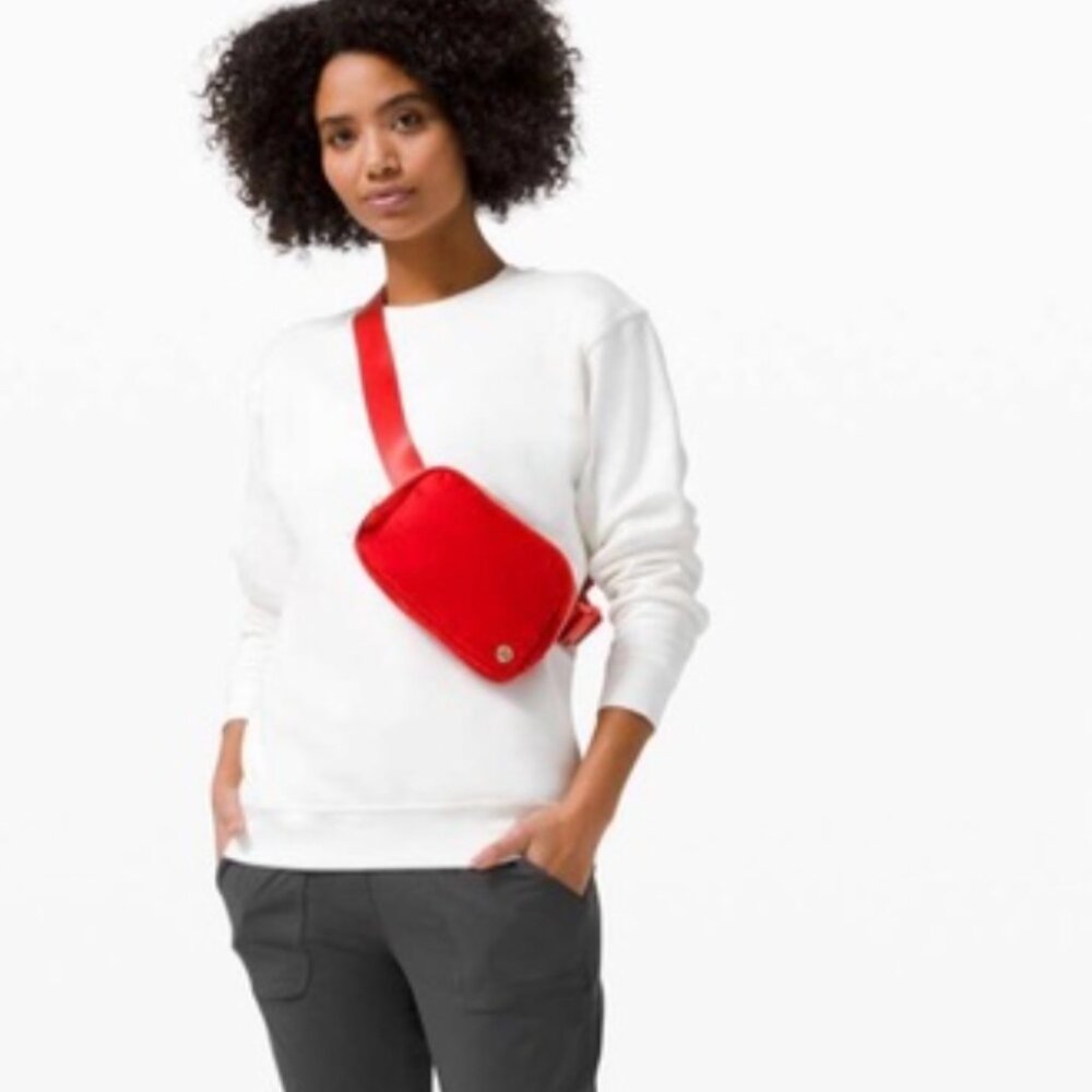 Lululemon Everywhere Belt Bag, 1 L Red